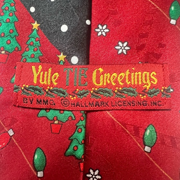 Hallmark Yule Tie Greetings Christmas Tie - Picture 5 of 6